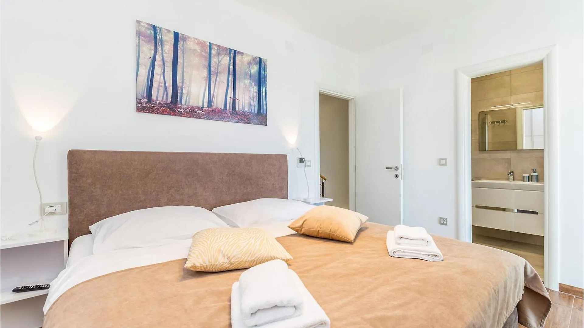 3 Bedroom Gorgeous Home In Linardici 0*,  Croatia