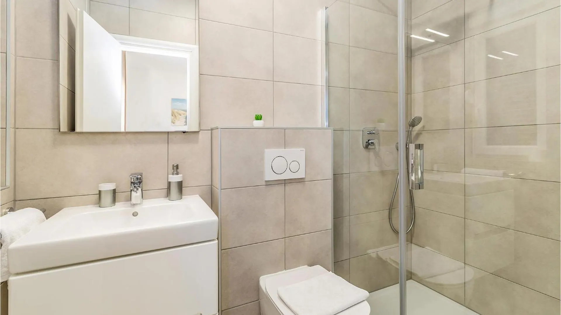3 Bedroom Gorgeous Home In Linardici Croatia