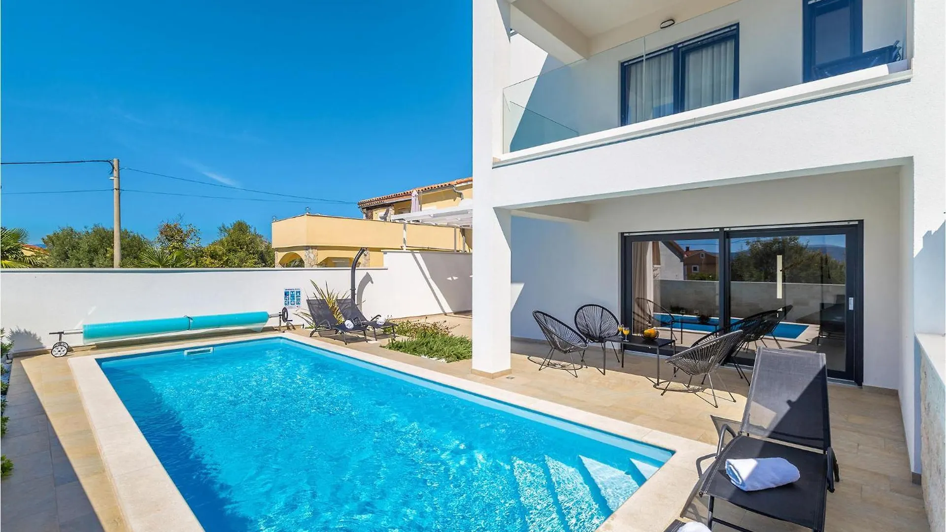 3 Bedroom Gorgeous Home In Linardici Croatia